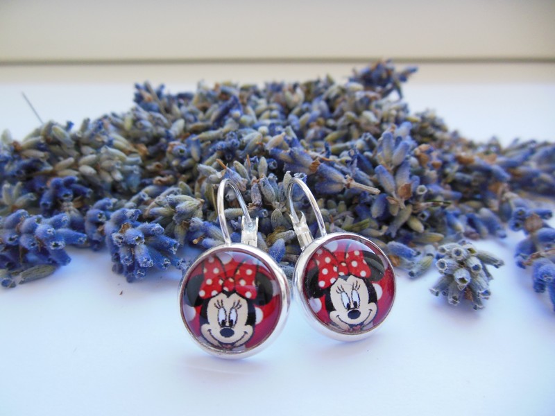 Minnie červená mašle