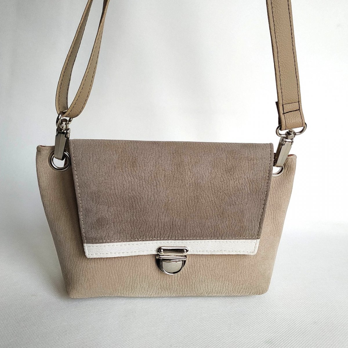 Kabelka - Káva a smotana