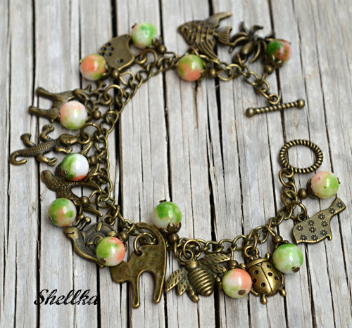 Náramek s přívěsky + jadeit II.