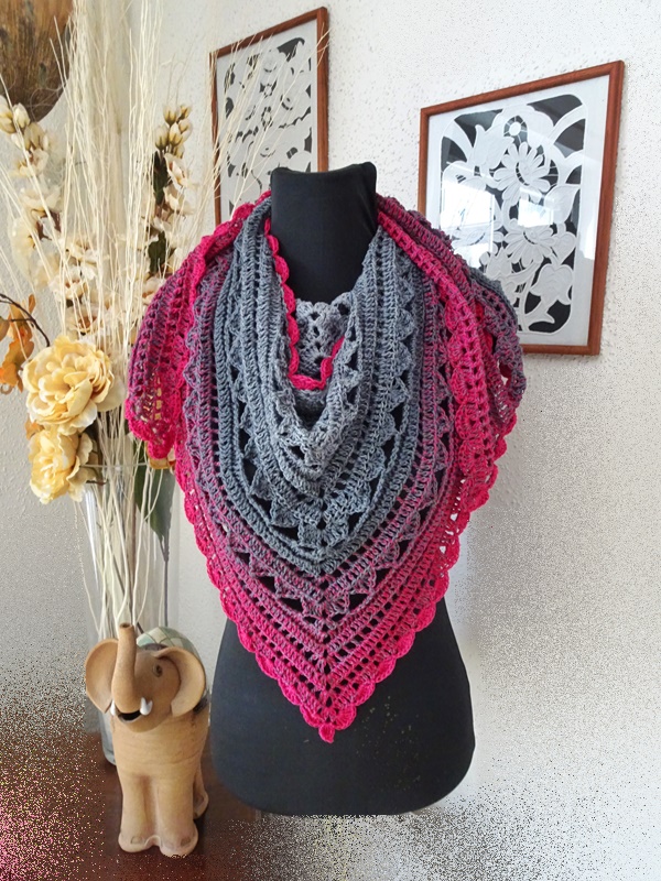 Háčkovaný šátek 