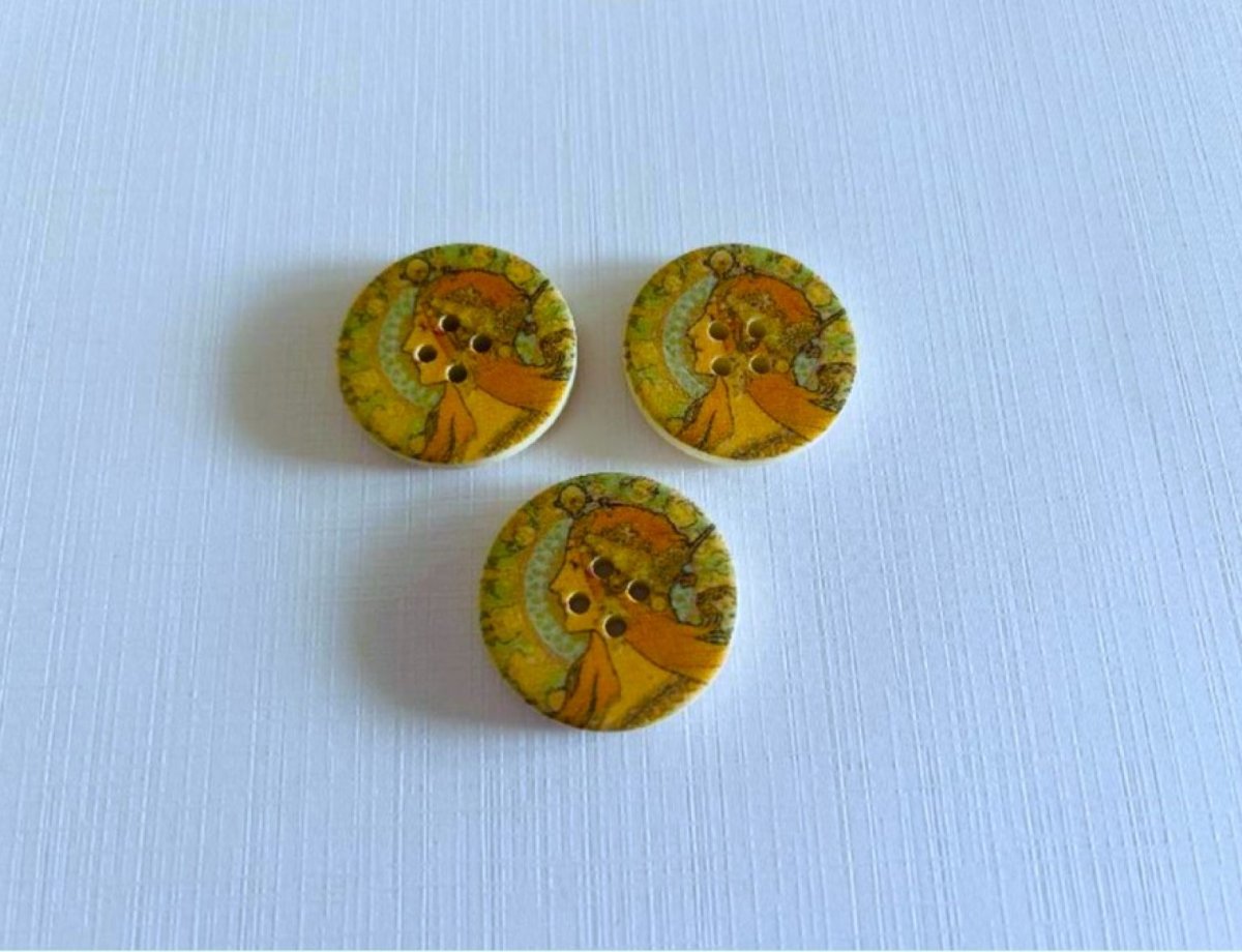 Dřevěný dekorační knoflík 30 mm (1ks)