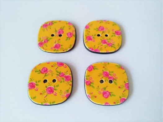 Plastové knoflíky 22x22mm (2ks) - žlutá