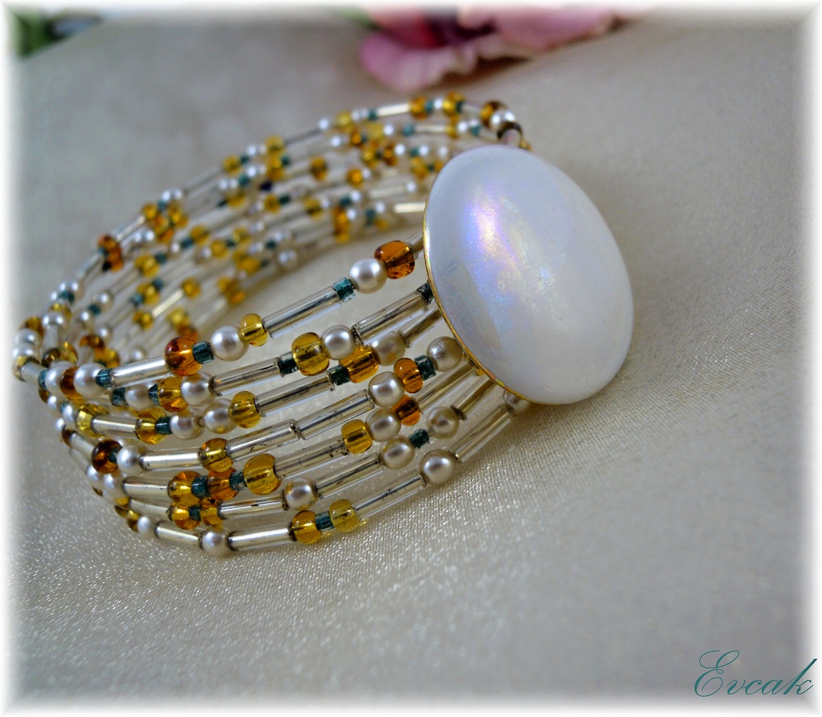 náramek perleťový