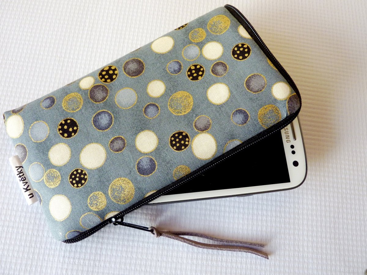 KOLEČKA NA ŠEDÉ - obal na mobil