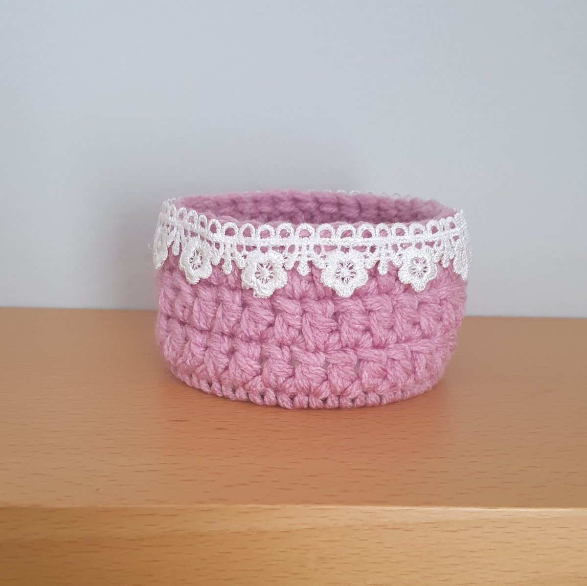 Košíček s krajkou růžový