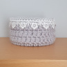 Košíček s krajkou šedý