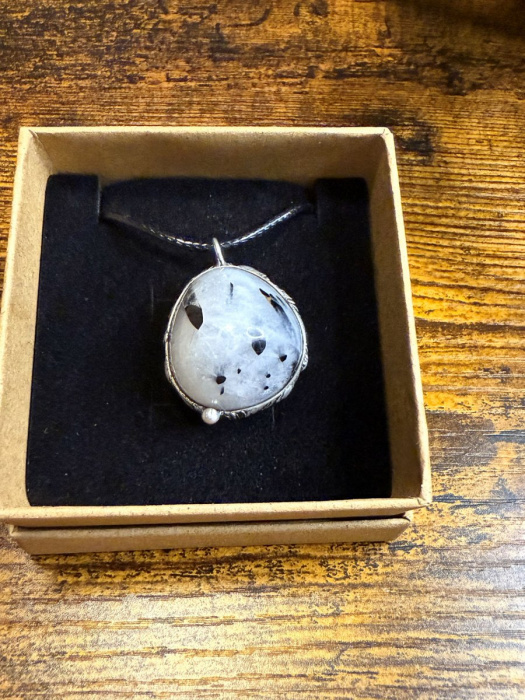 KŘIŠŤÁL S TURMALÍNEM přívěšek