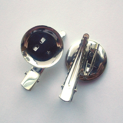 Brožový můstek s krokodýlem