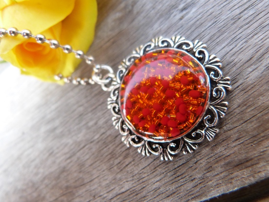 Jahodové vintage opojení - náhrdelník