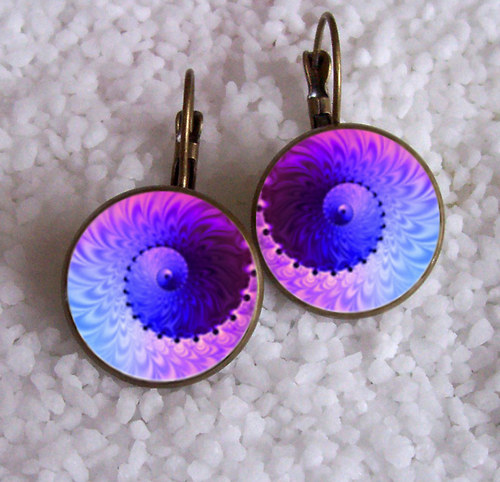 Náušnice z pryskyřice