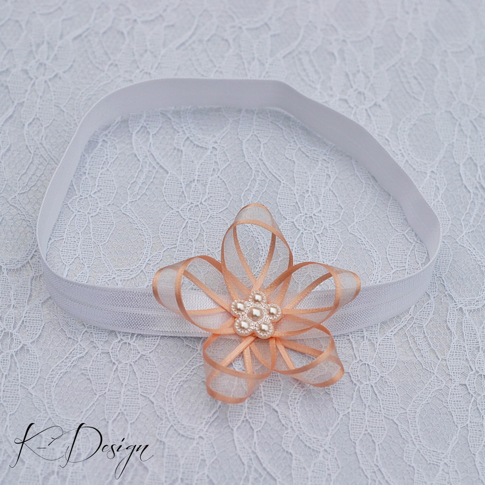 Čelenka pro malou slečnu - meruňková