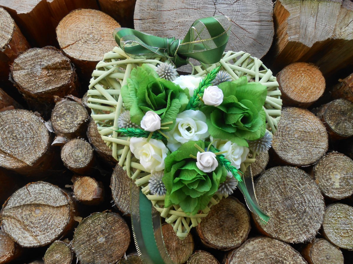 Srdíčko zelené s růžičkami (586/15)