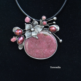 Ochrana - lepidolit, perla