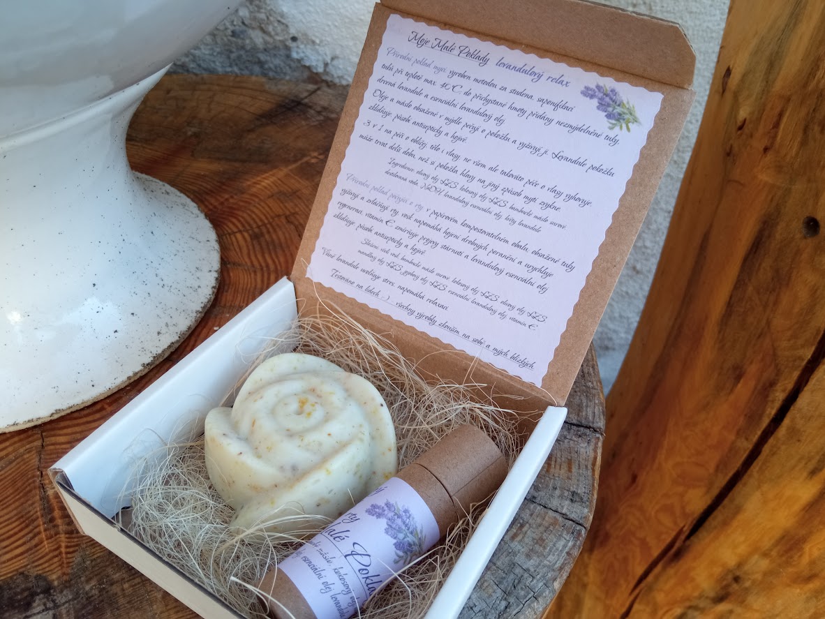 Dárková sada levandulová - poklad očistný + pečující o rty