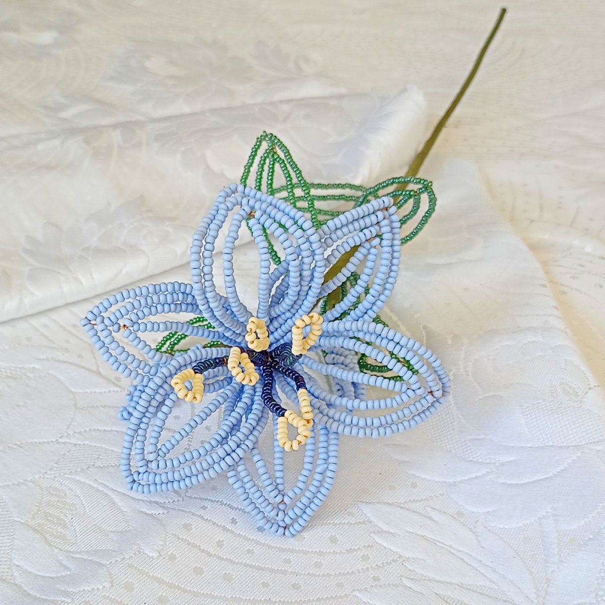 Korálkové lilie - sv.modrá