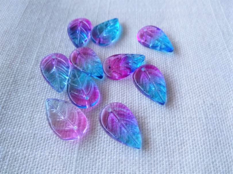 Skleněné lístečky 11x15,8 mm (10ks)