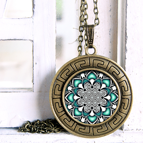 Leknín -  Ozdobný přívěsek na krk 