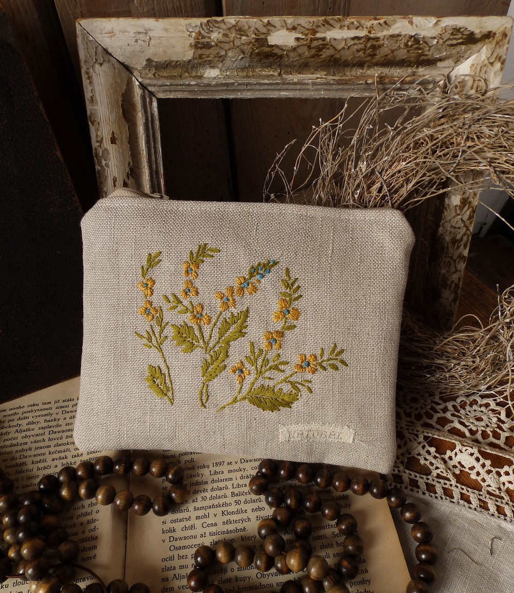 Kosmetická taštička vyšívané kopretiny