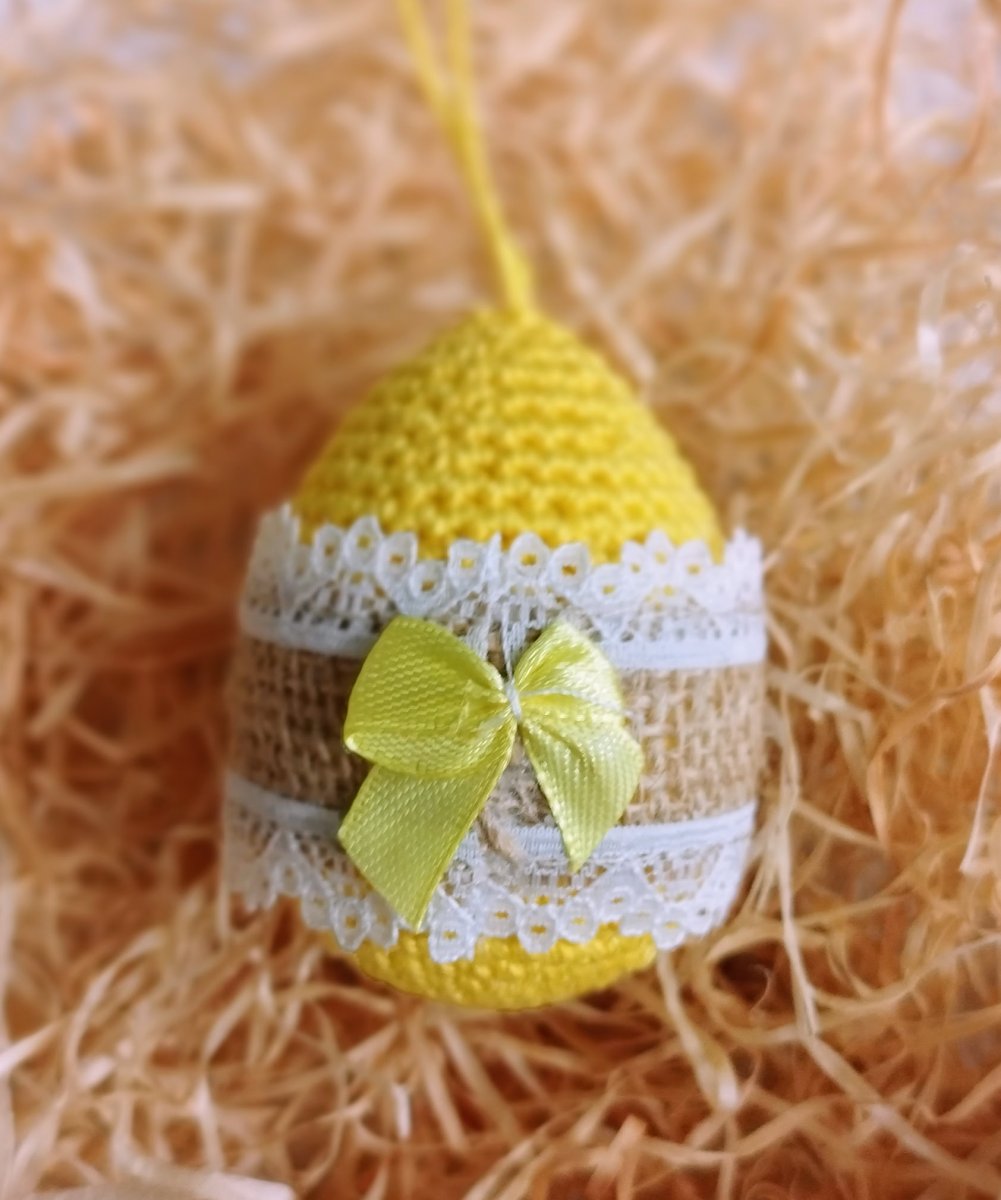 Kraslice obháčkovaná