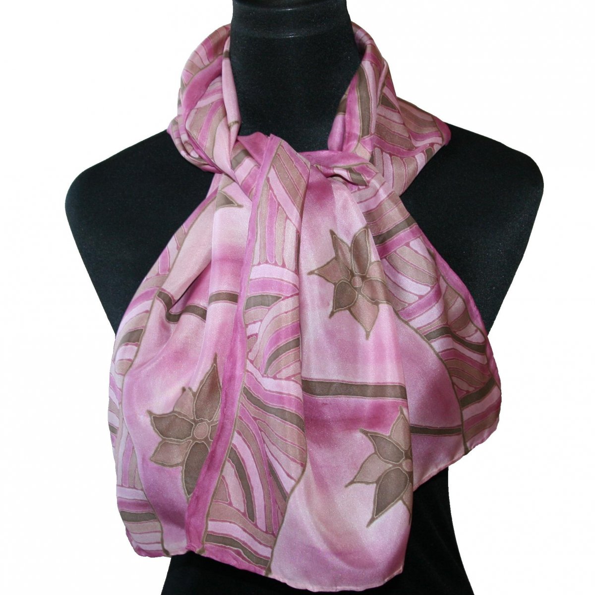Malovaná hedvábná šála: Hnědorůžová s květy