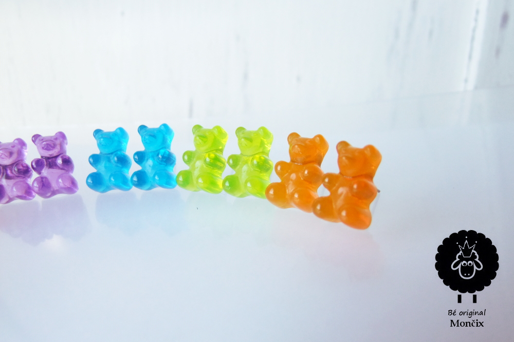 Gumoví medvídci jako náušnice!