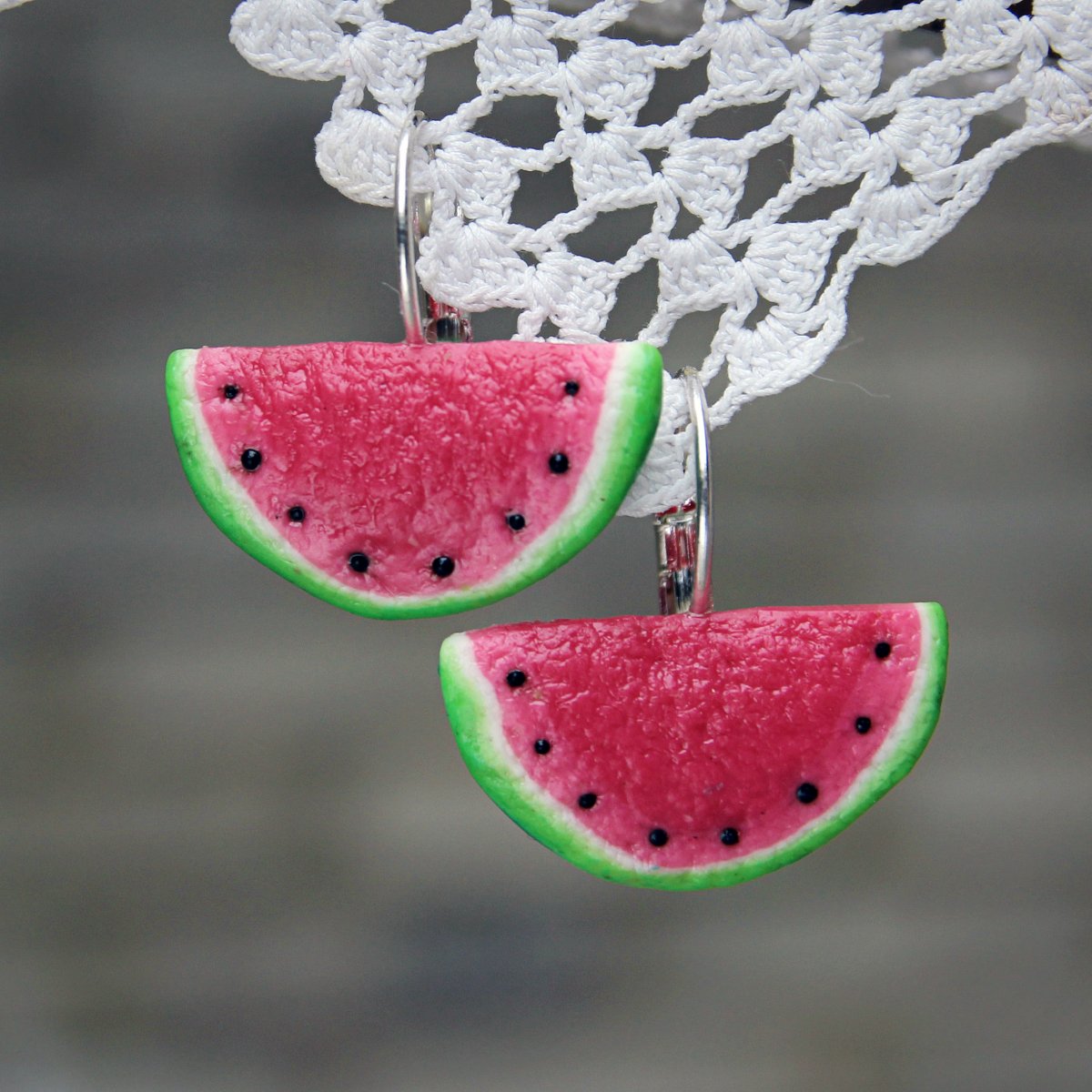 Melouny (zavírací háčky)