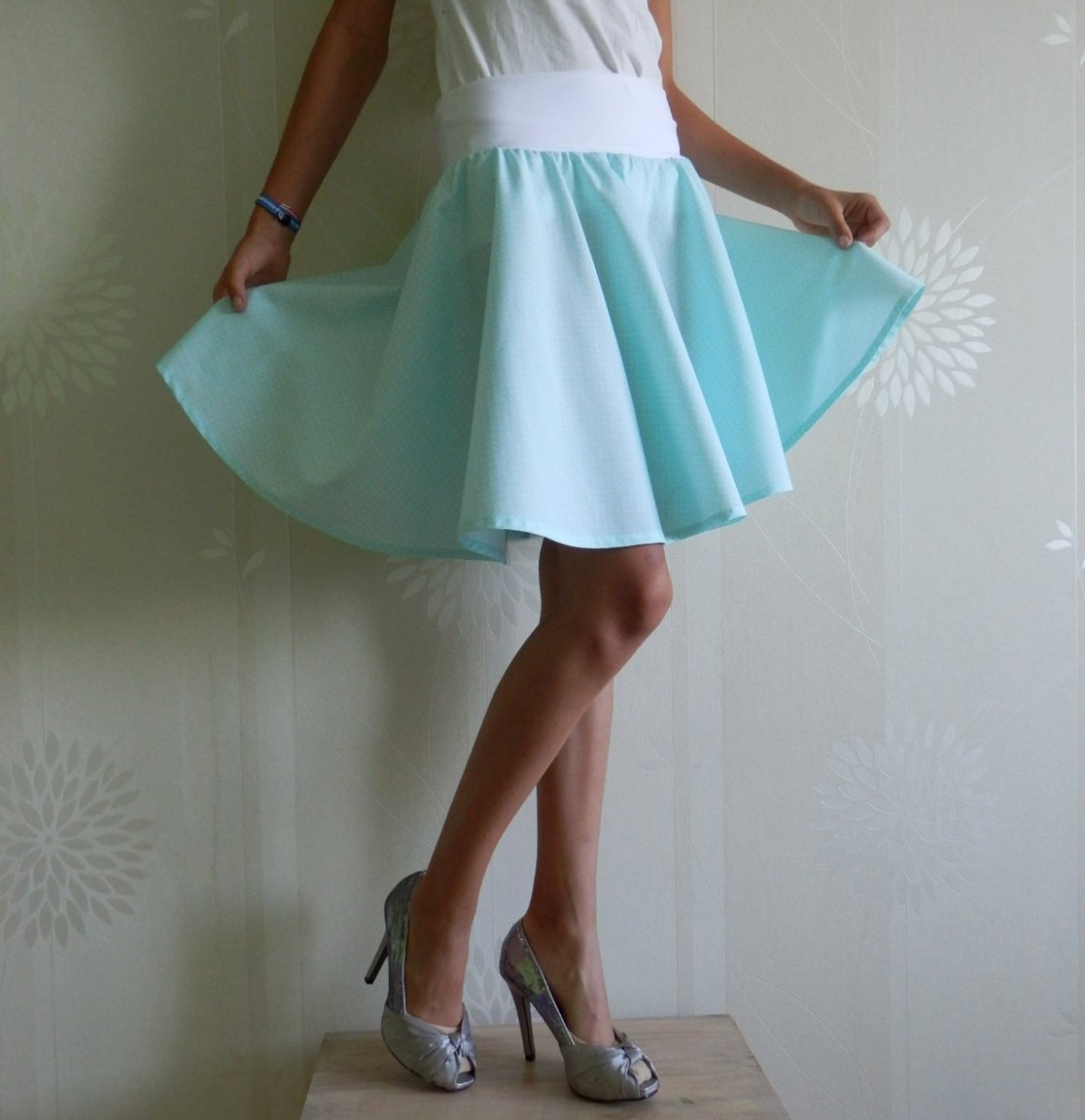 *Kolová mentolová s puntíčkem*