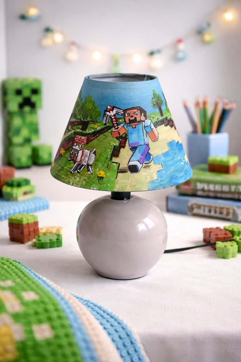 Ručně malovaná Minecraft lampička – originální dětská stolní lampa