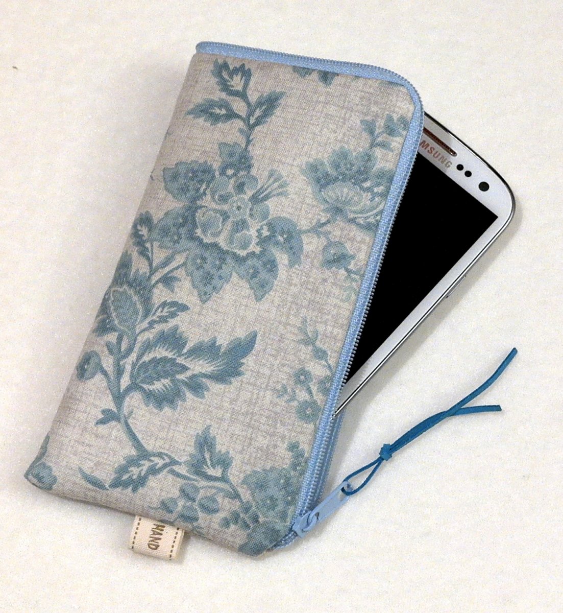 KVĚTOVANÝ   - obal na mobil