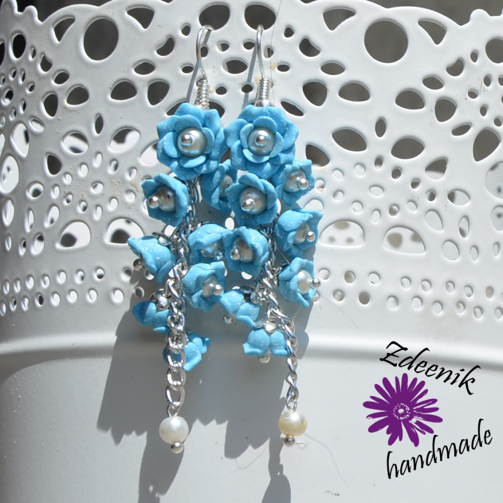 Světle - modrá kvítka