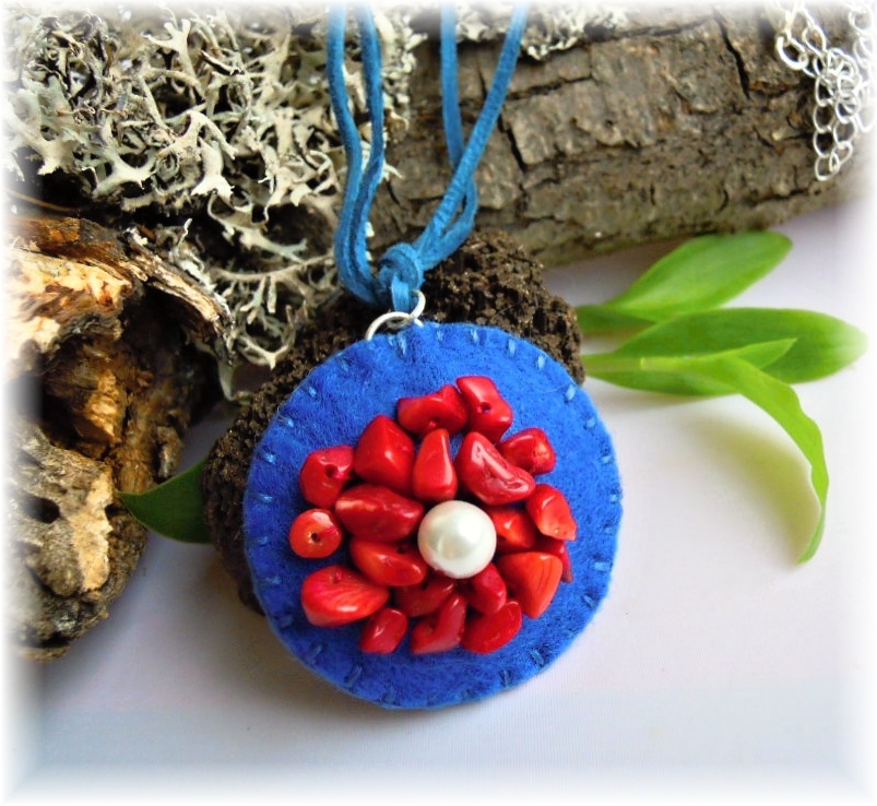 Náhrdelník s korálem