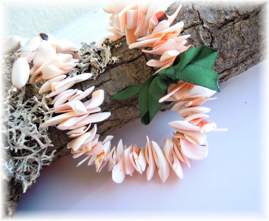 Náhrdelník mušličkový