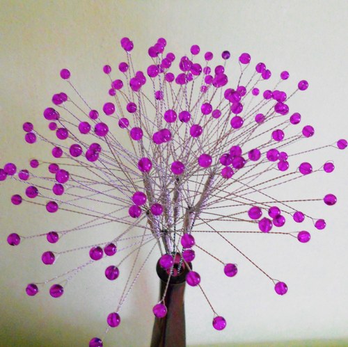 Okolík světle fialový - květ z drátu a korálků