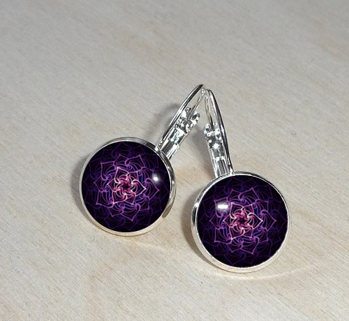  Náušničky z pryskyřice