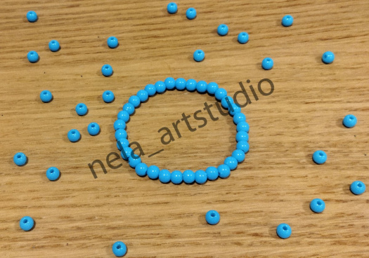 Náramek kulička modrý