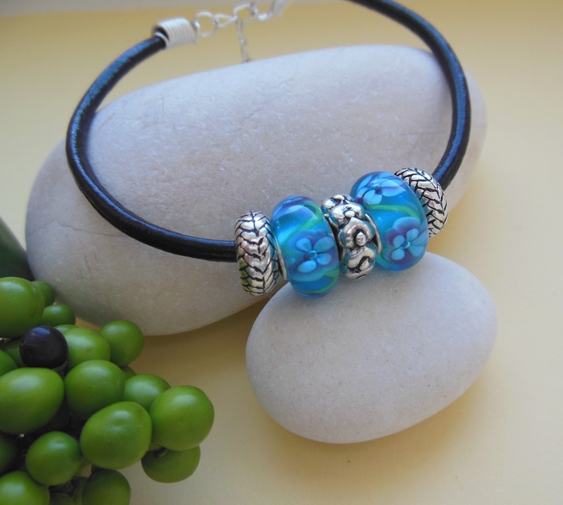 Tyrkysové kvetení - náramek pandorky 