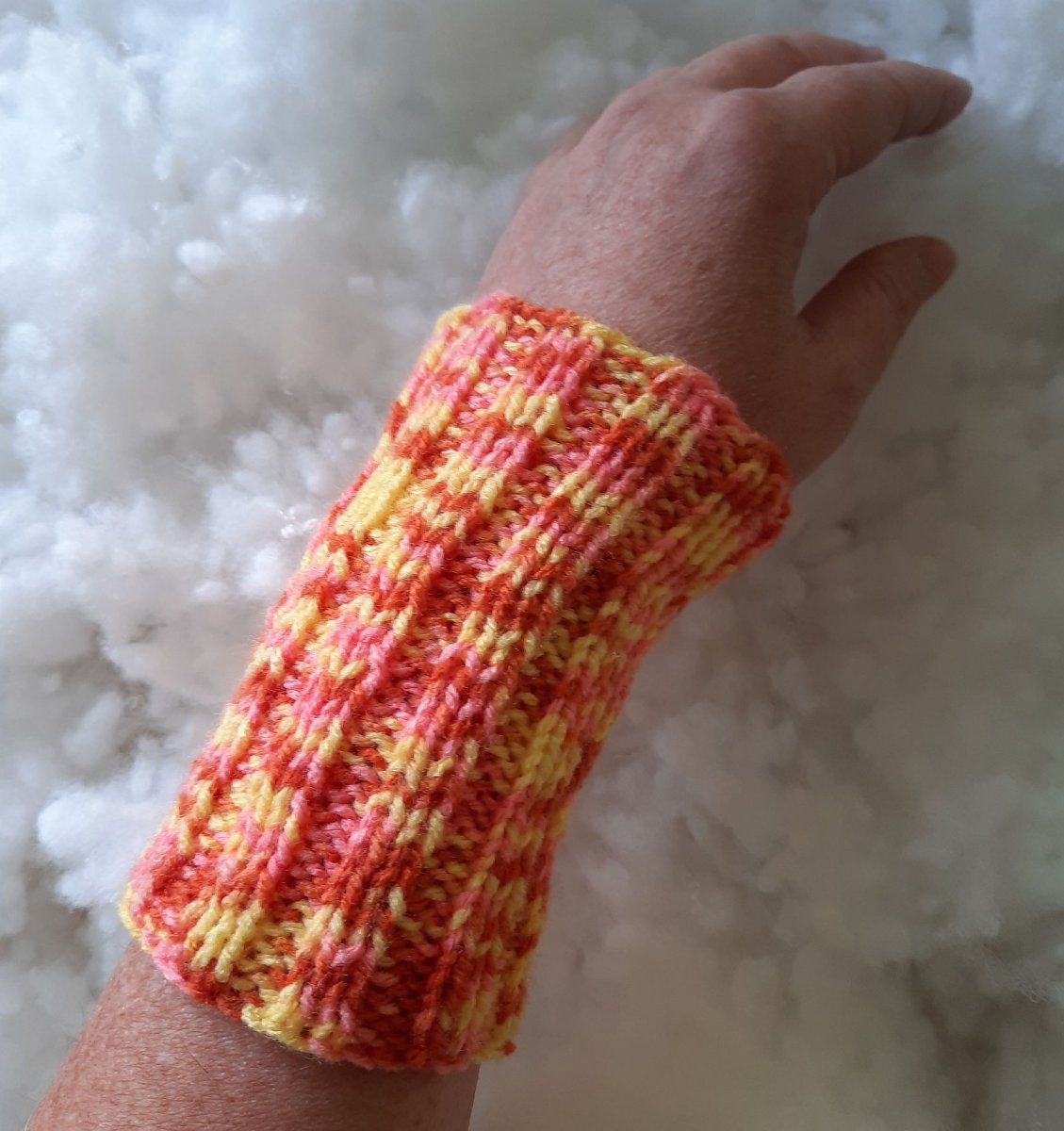 pletené nátepničky - žlutooranžový melír