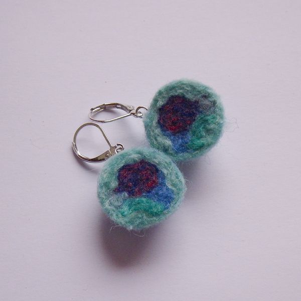 Tyrkysové s červenou