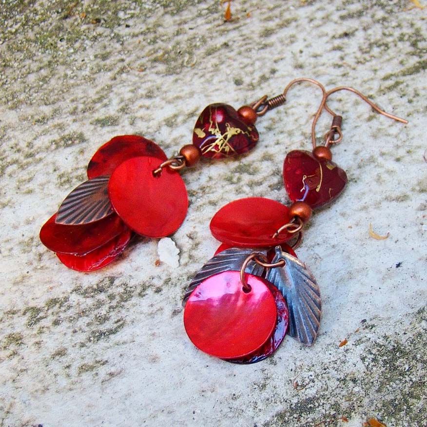 náušnice s rubínovými srdíčky