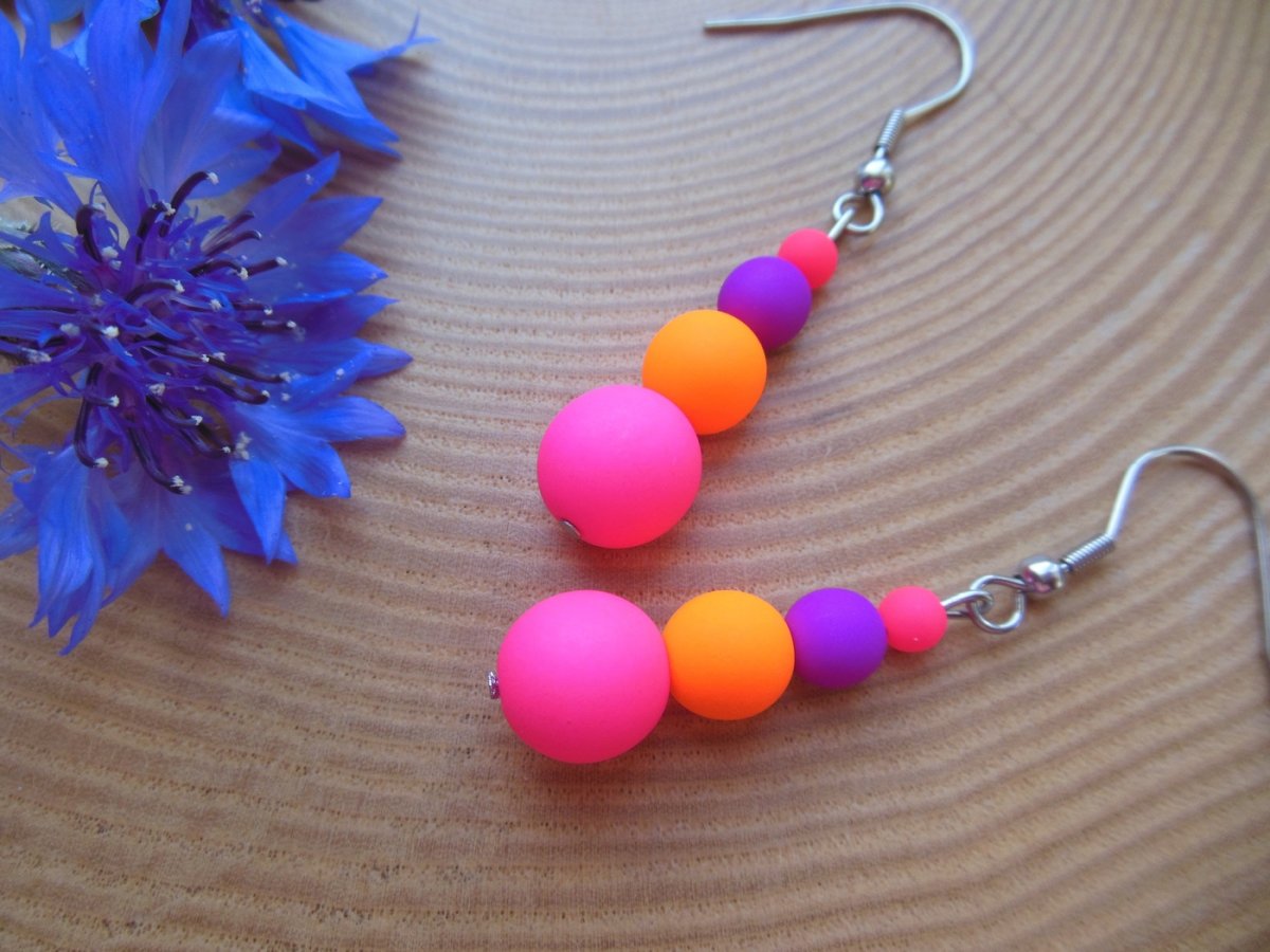 Růžové neony s blechou (zapínání - chirurg. ocel)