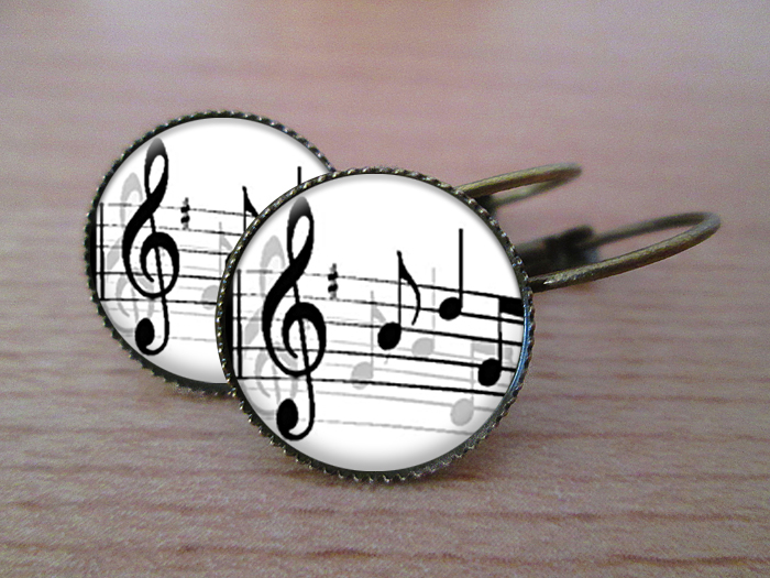 VINTAGE VISACÍ NÁUŠNICE - Notový zápis