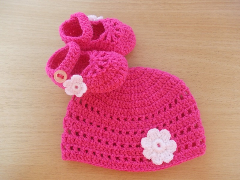 Háčkovaná soupravička