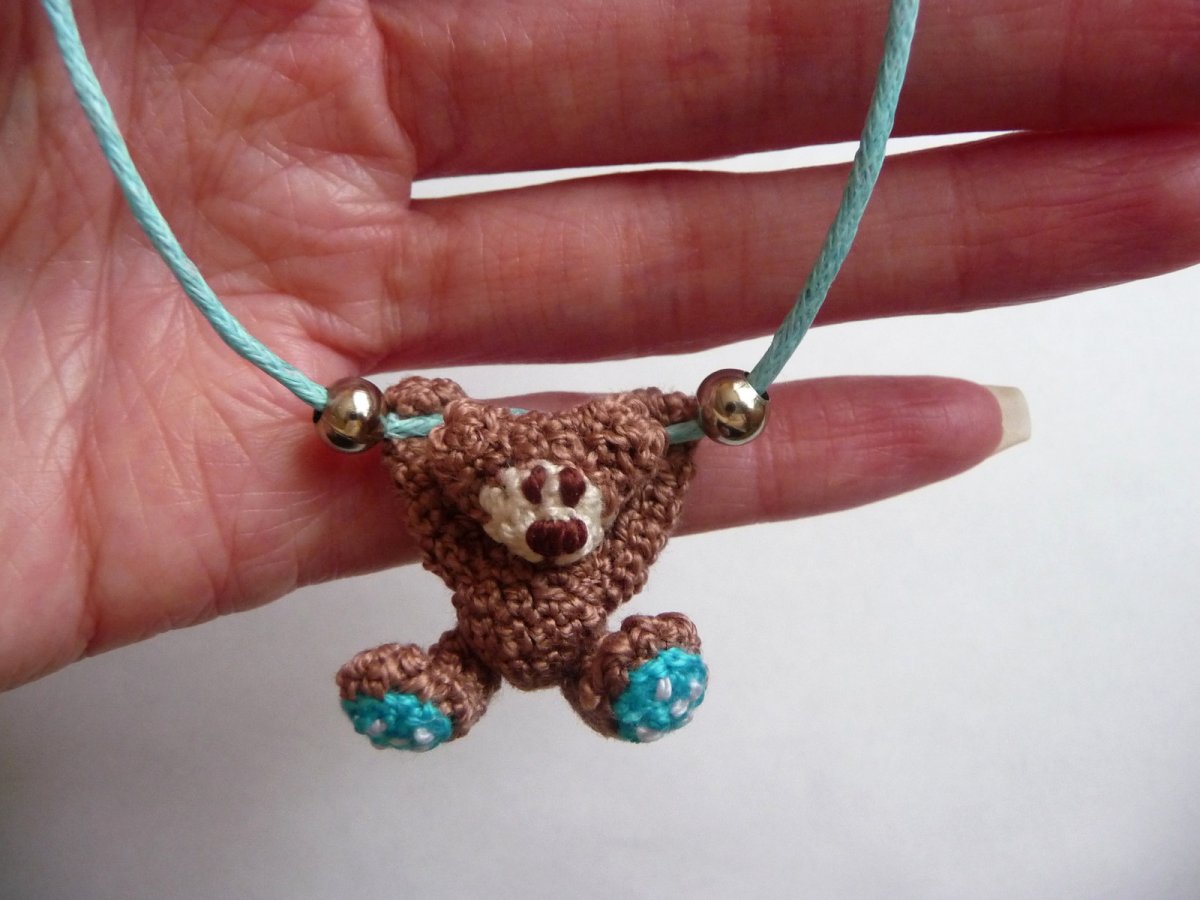 Medvídek na krk v tyrkysové