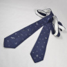 Tmavě modrá kravata se zavináči 1824896