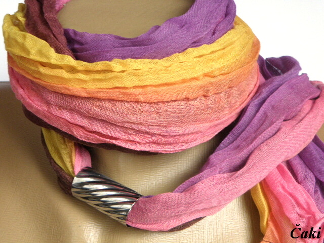 Šála s nerezovou spirálkou