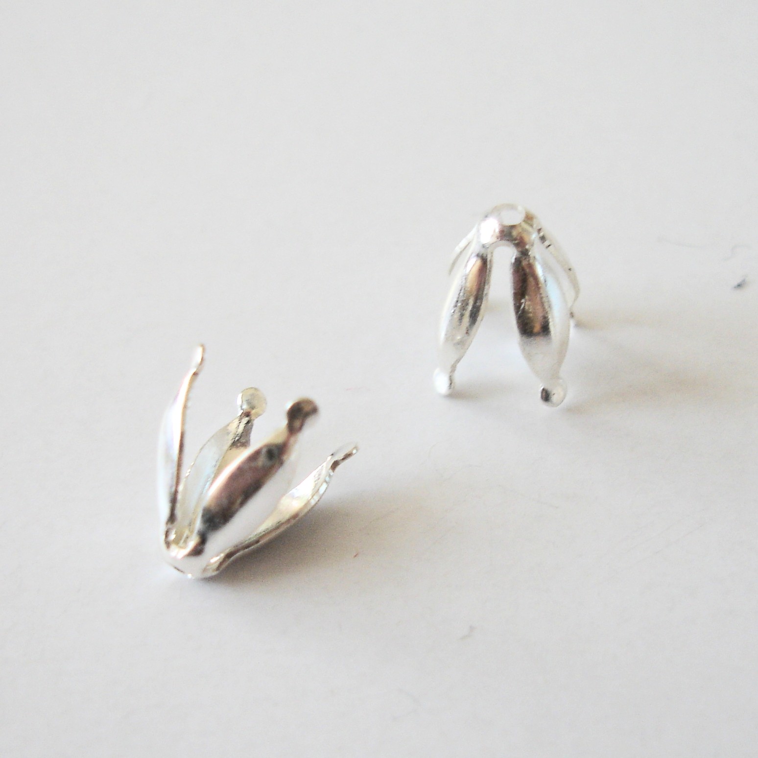 Kaplík 10x10 mm - stříbrný - 4 ks