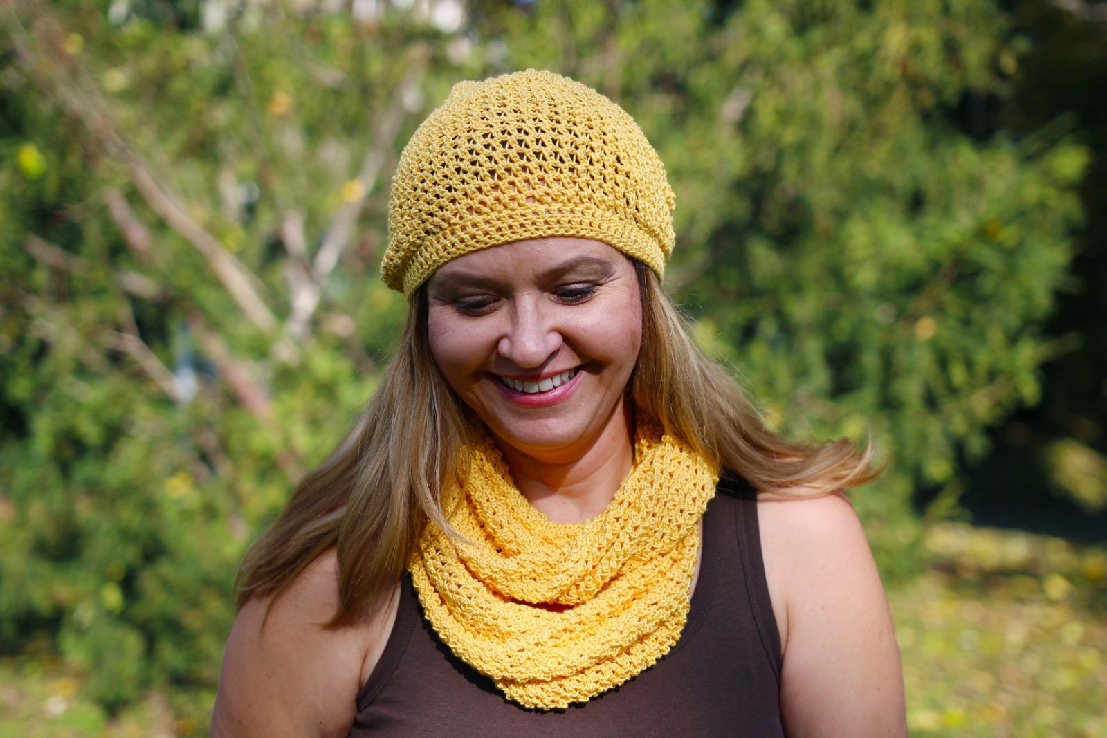 Nákrčník - Mezi létem a zimou