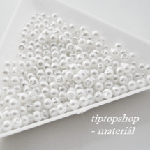 Plastové korálky 3mm, bílé (4,10g -cca400ks)