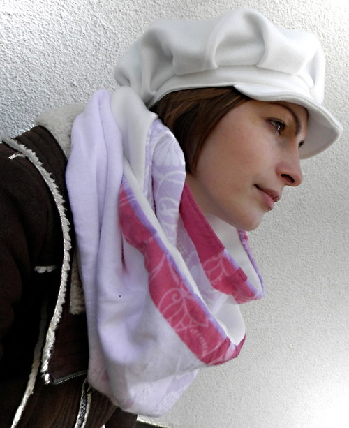 čepice,bekovka ,kšiltovka,podzim,zima,bílá