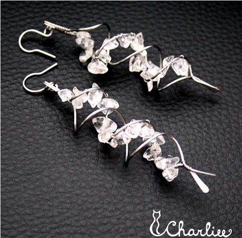 KŘIŠŤÁLOVÉ - dvojspirálové - hypoalergenní chirurgická ocel